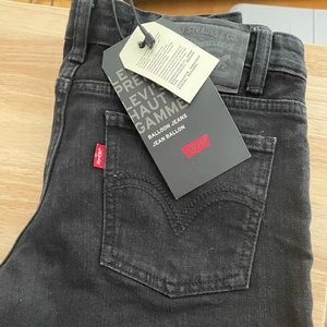 PREMIUM LEVIS JEANS